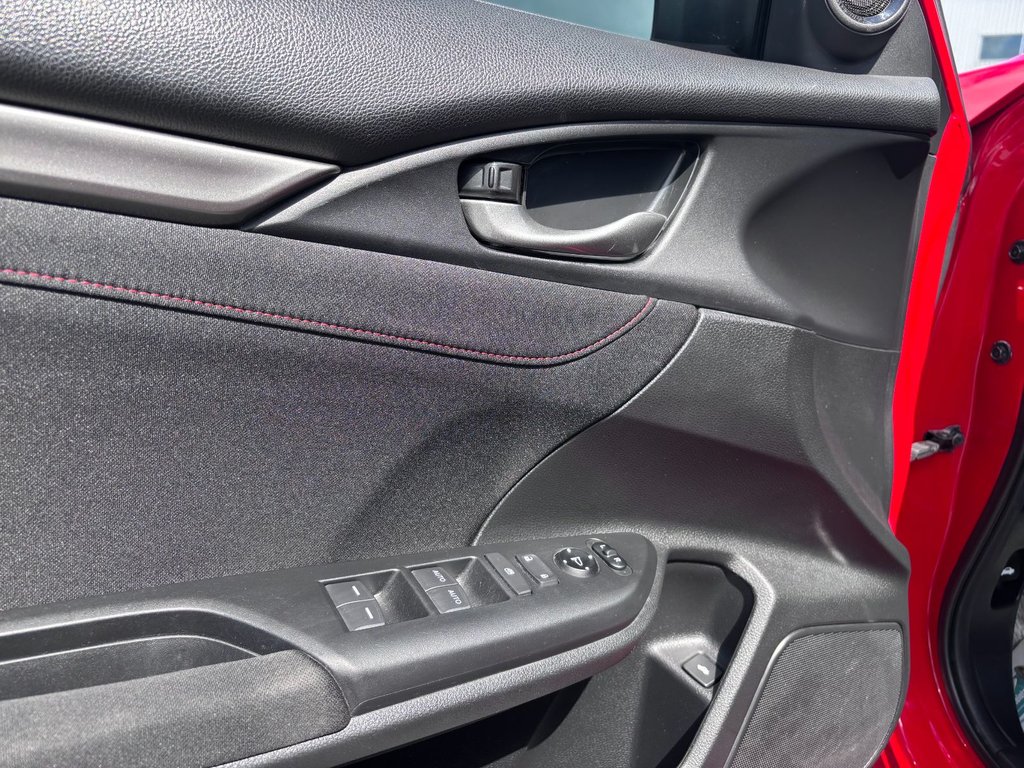 Honda Civic Si Sedan  2019 à Saint-Georges, Québec - 11 - w1024h768px