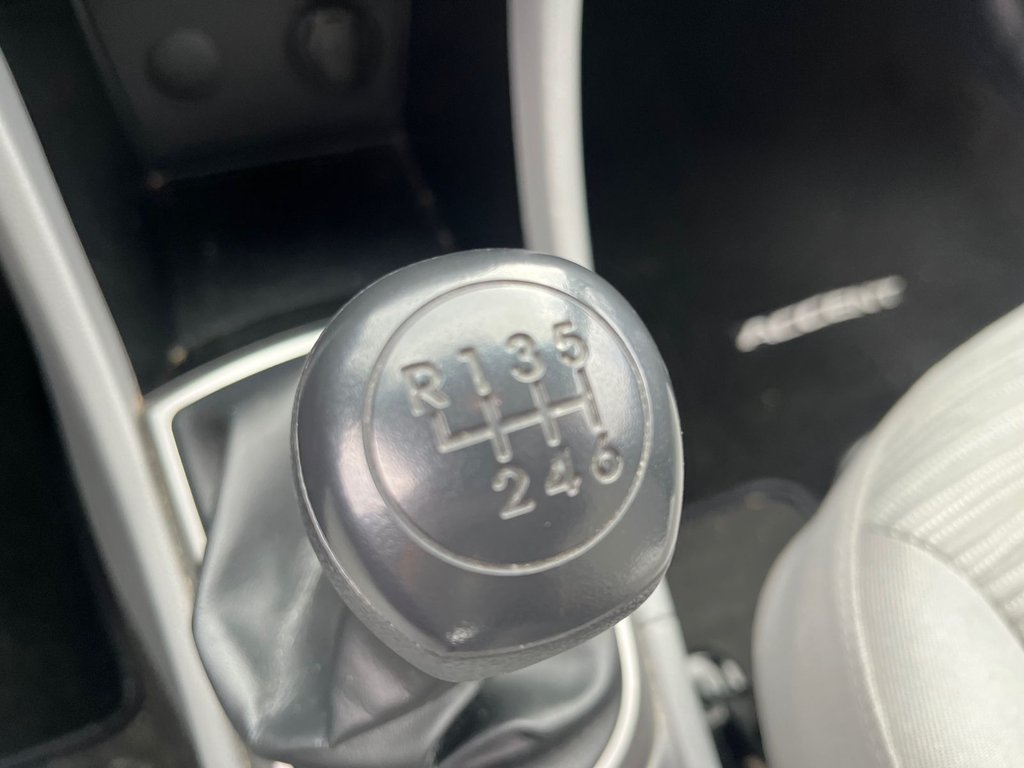 Hyundai ACCENT SE  2016 à Saint-Georges, Québec - 19 - w1024h768px
