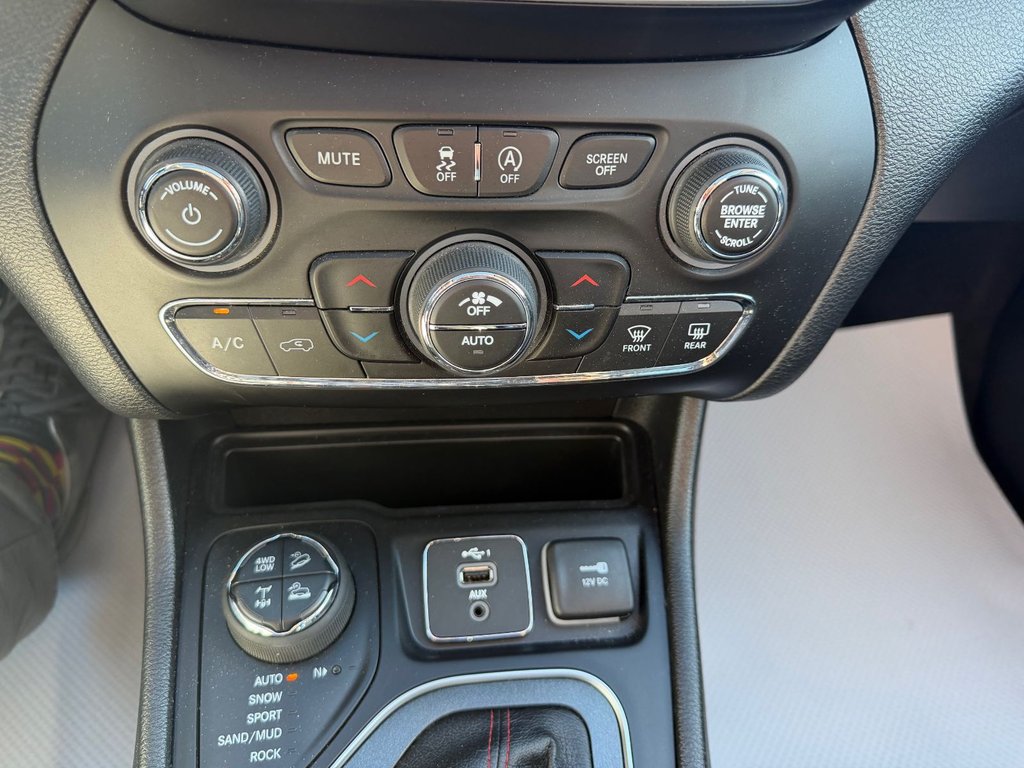 Jeep Cherokee Trailhawk Elite 2021 à Saint-Georges, Québec - 22 - w1024h768px