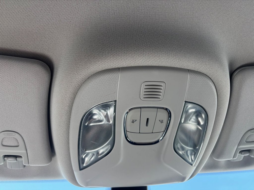 Jeep COMPASS LATITUDE  2017 à Saint-Georges, Québec - 22 - w1024h768px