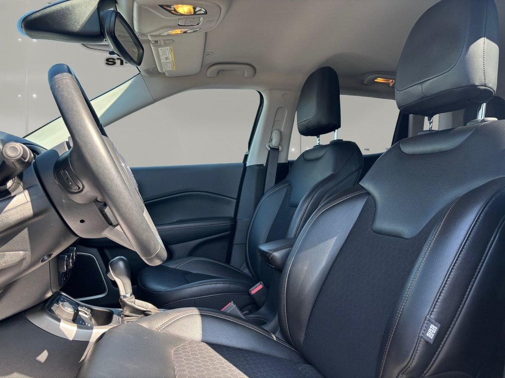 Jeep COMPASS LATITUDE  2017 à Saint-Georges, Québec - 13 - w1024h768px