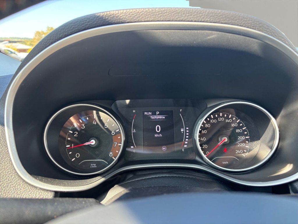 Jeep COMPASS LATITUDE  2017 à Saint-Georges, Québec - 15 - w1024h768px