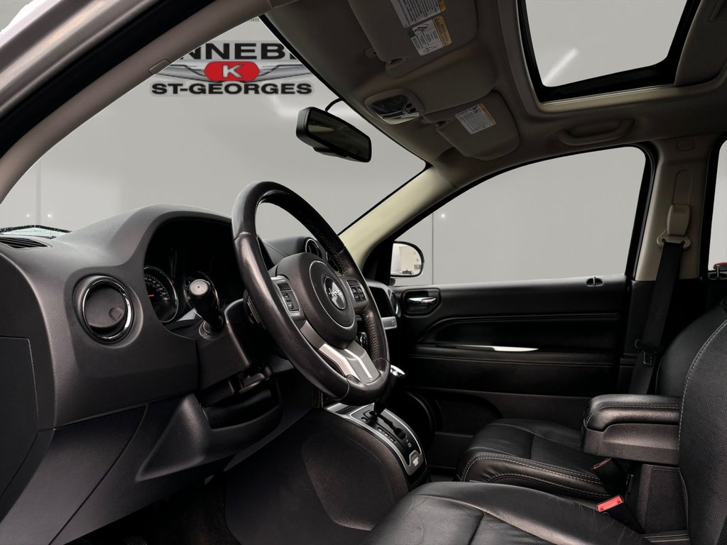 Jeep COMPASS HIGH ALTITUDE  2015 à Saint-Georges, Québec - 10 - w1024h768px