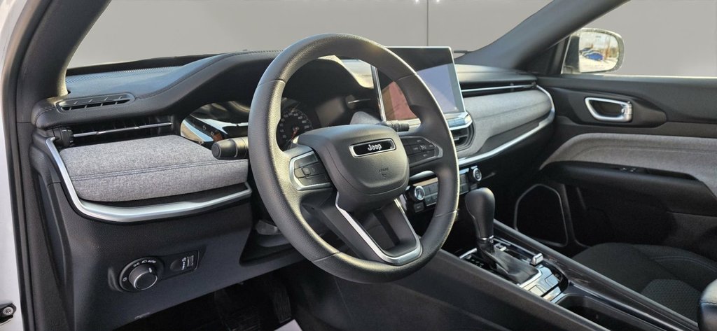 Jeep COMPASS SPORT  2024 à Saint-Georges, Québec - 13 - w1024h768px