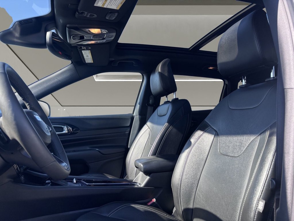 Jeep Compass Altitude 2023 à Saint-Georges, Québec - 14 - w1024h768px