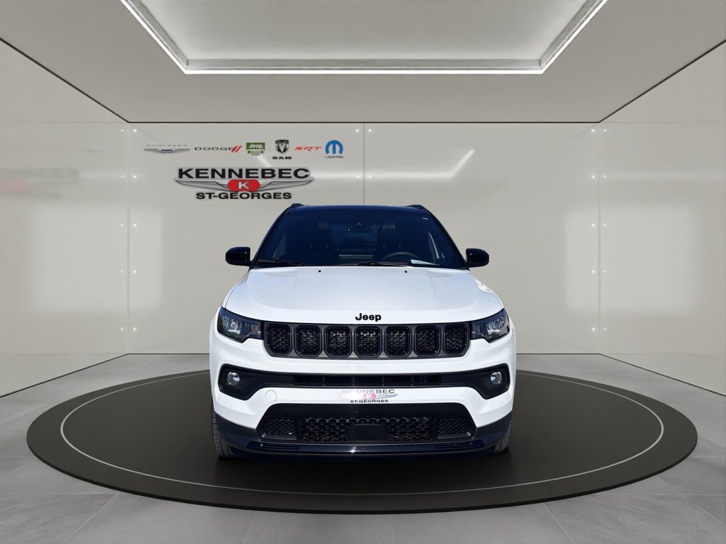 Jeep Compass Altitude 2023 à Saint-Georges, Québec - 2 - w1024h768px