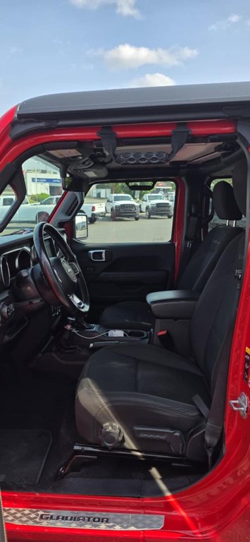 Jeep Gladiator Overland  2020 à Saint-Georges, Québec - 20 - w1024h768px