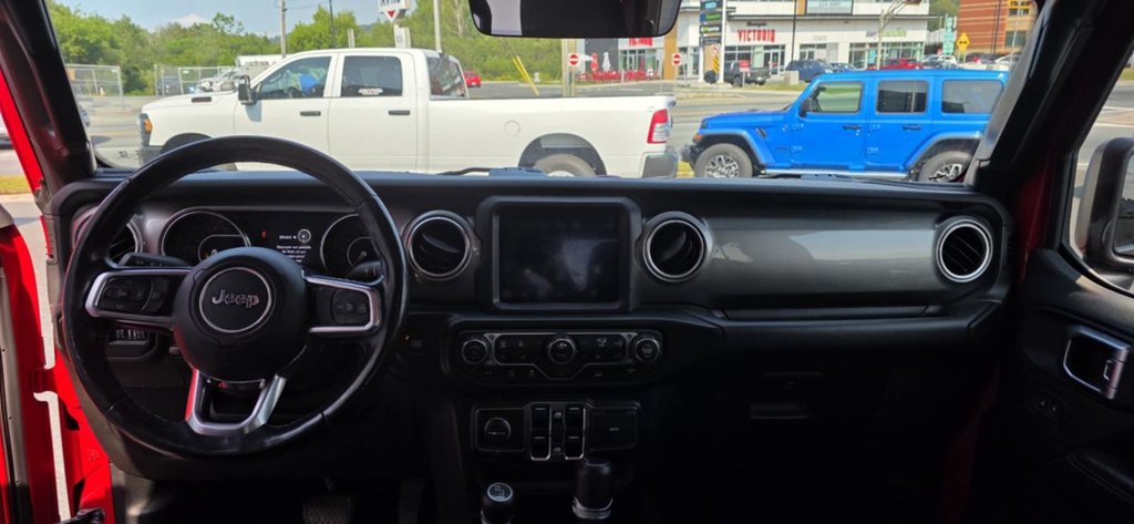 Jeep Gladiator Overland  2020 à Saint-Georges, Québec - 19 - w1024h768px