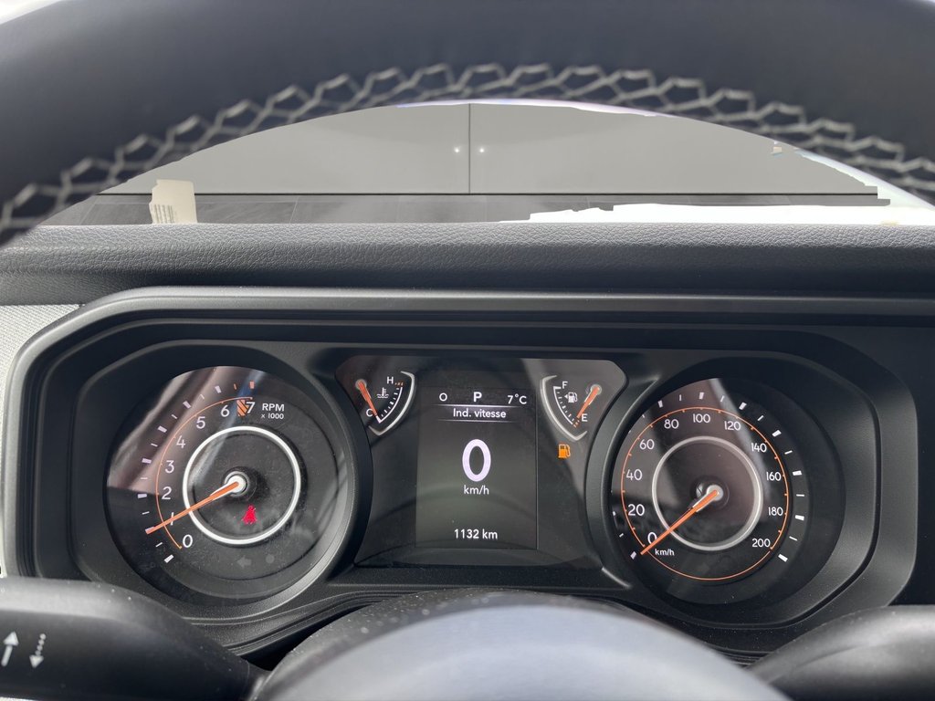 2025 Jeep GLADIATOR SPORT NIGHTHAWK in Saint-Georges, Quebec - 15 - w1024h768px