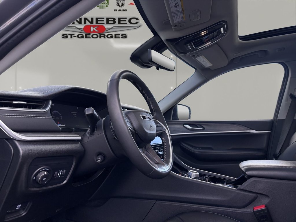 Jeep Grand Cherokee Limited 2023 à Saint-Georges, Québec - 9 - w1024h768px