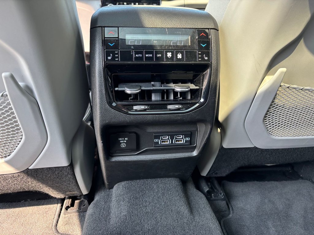 Jeep Grand Cherokee L Overland OVERLAND 2022 à Saint-Georges, Québec - 27 - w1024h768px