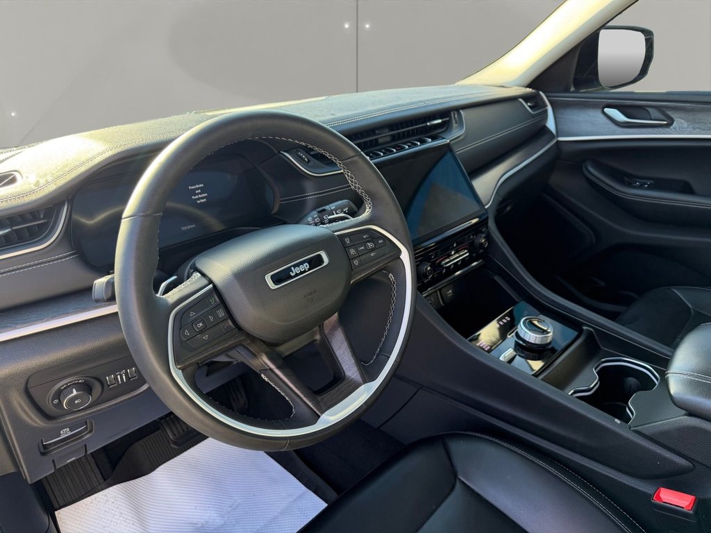 2023 Jeep Grand Cherokee Limited in Saint-Georges, Quebec - 11 - w1024h768px