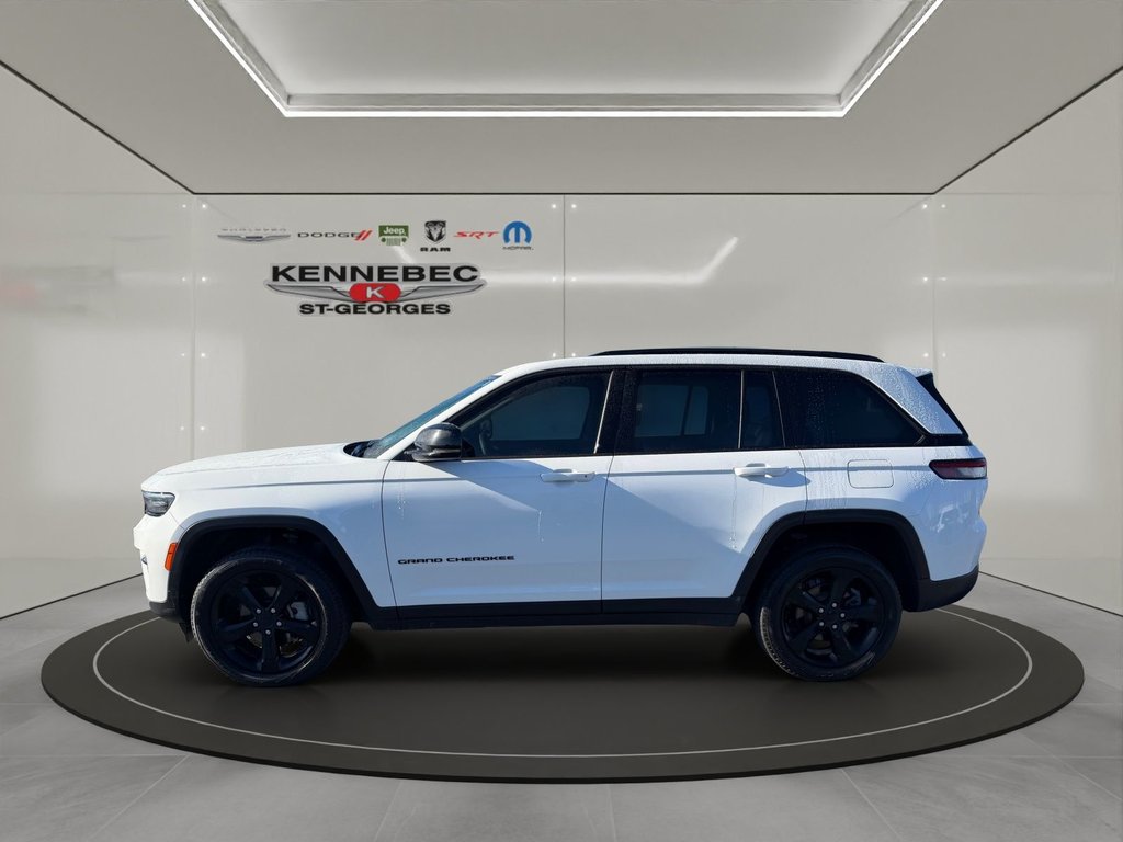 2023 Jeep Grand Cherokee Limited in Saint-Georges, Quebec - 5 - w1024h768px