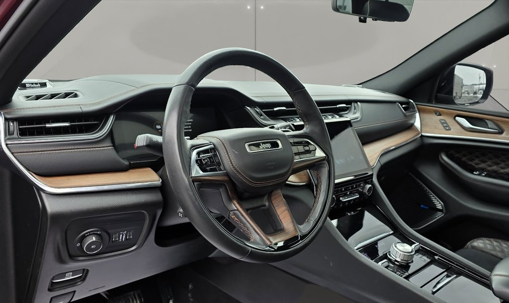 2023 Jeep Grand Cherokee Summit in Saint-Georges, Quebec - 14 - w1024h768px