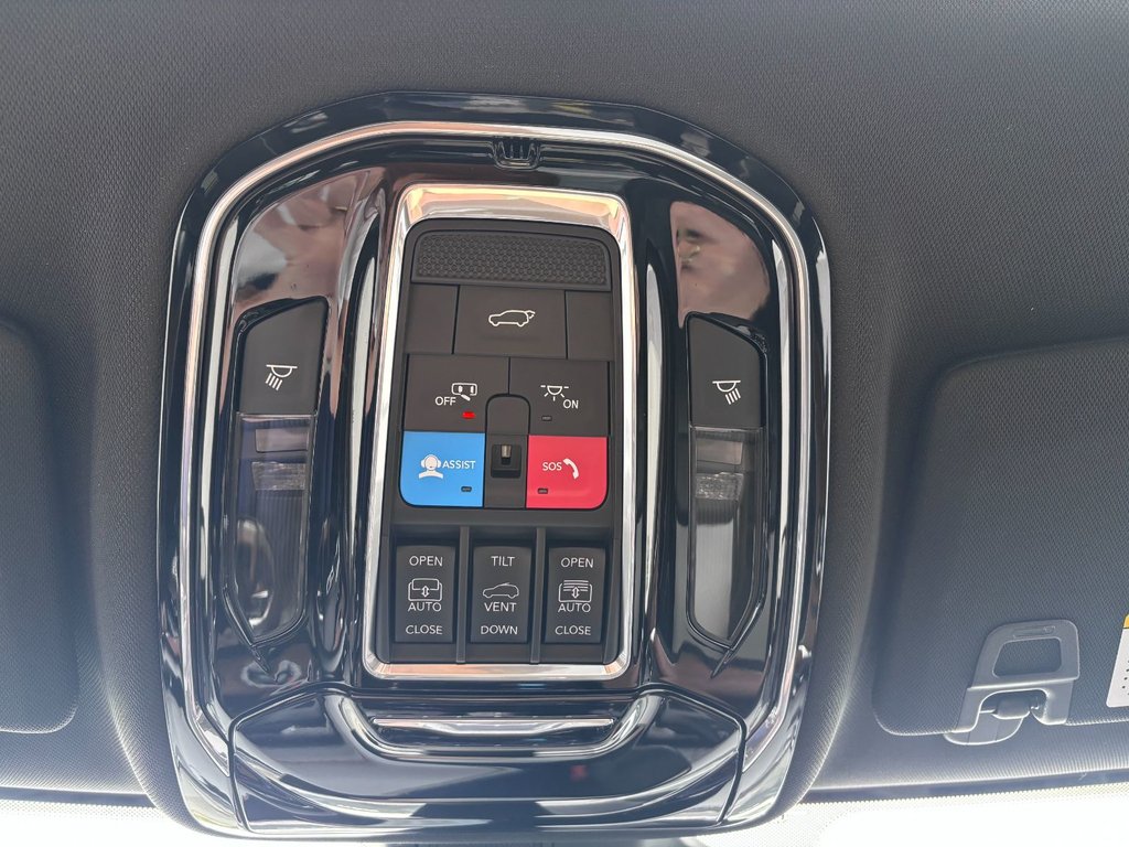 2023 Jeep GRAND CHEROKEE SUMMIT/SUM SUMMIT in Saint-Georges, Quebec - 22 - w1024h768px