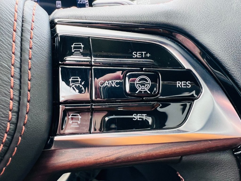 2023 Jeep Grand Cherokee Summit in Saint-Georges, Quebec - 15 - w1024h768px