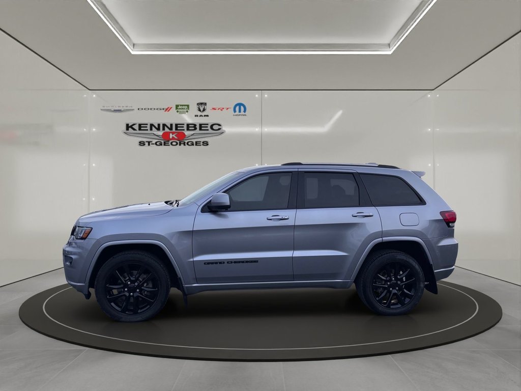 Jeep GRAND CHEROKEE LAREDO  2021 à Saint-Georges, Québec - 6 - w1024h768px