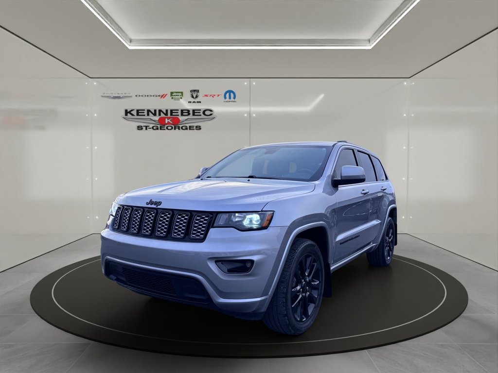 Jeep GRAND CHEROKEE LAREDO  2021 à Saint-Georges, Québec - 5 - w1024h768px