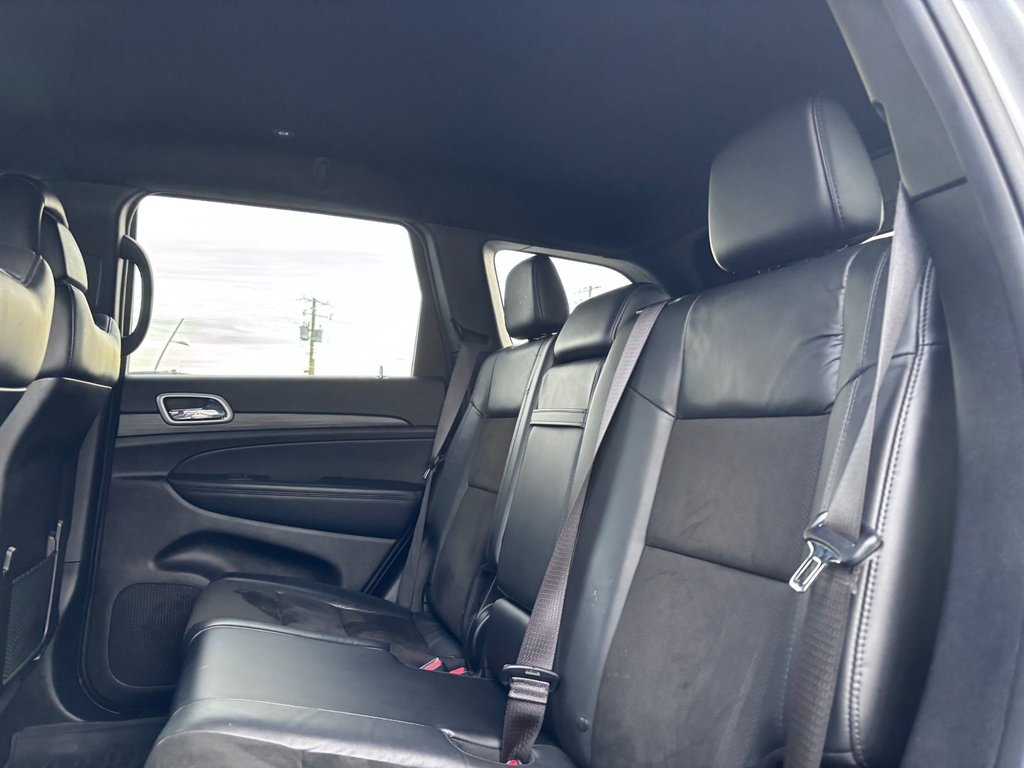 Jeep GRAND CHEROKEE LAREDO  2021 à Saint-Georges, Québec - 28 - w1024h768px