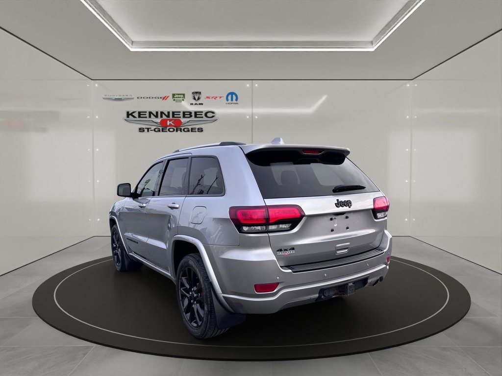 Jeep GRAND CHEROKEE LAREDO  2021 à Saint-Georges, Québec - 8 - w1024h768px