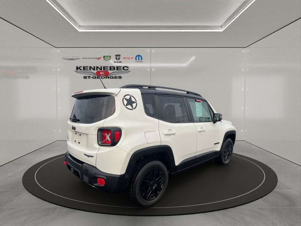 2017 Jeep RENEGADE TRAILHAWK in Saint-Georges, Quebec - 2 - w1024h768px