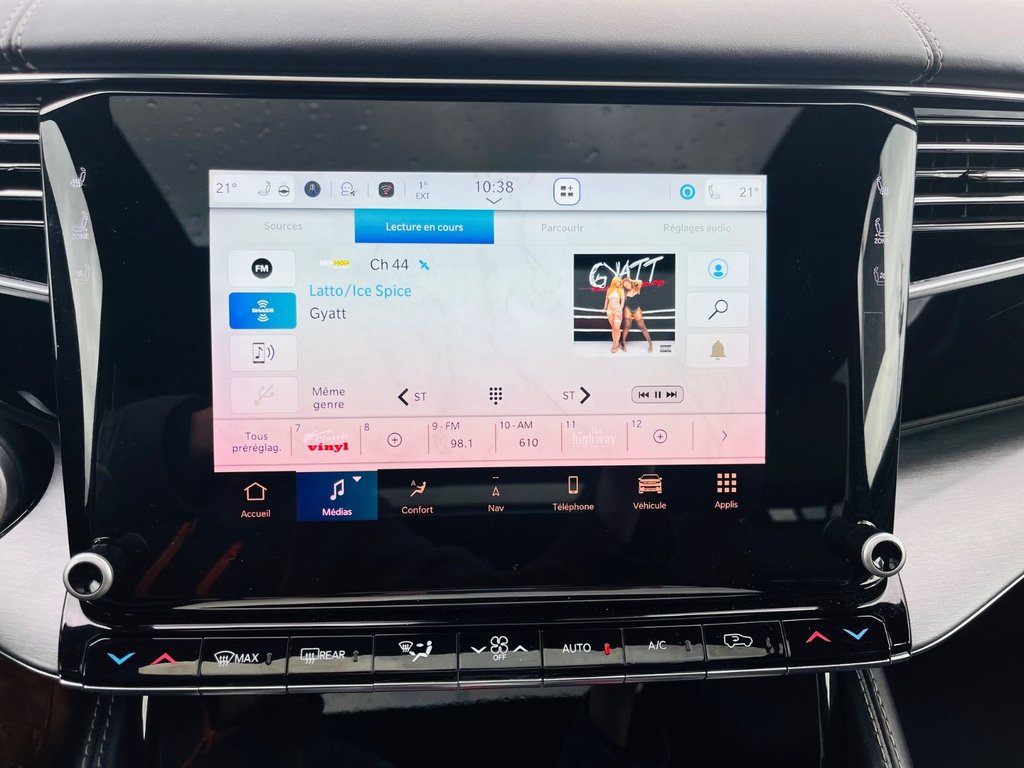 2023 Jeep WAGONEER SERIES II BLANC in Saint-Georges, Quebec - 19 - w1024h768px