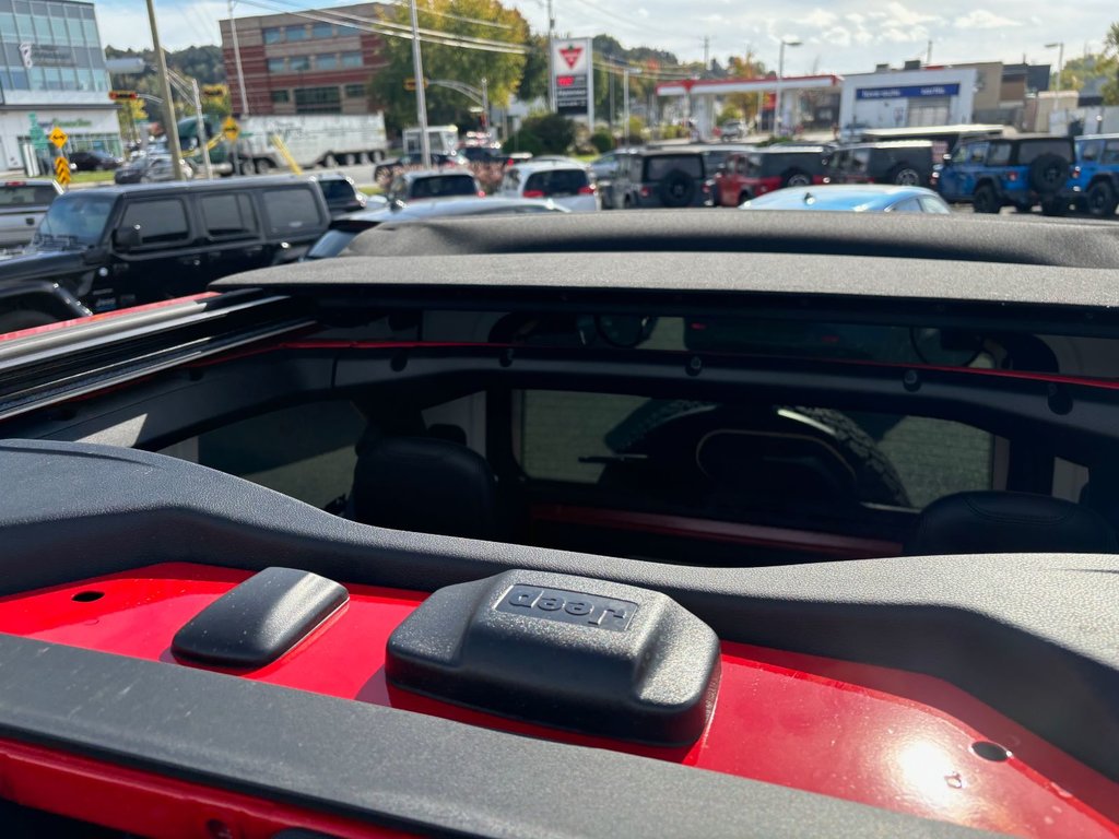2024 Jeep WRANGLER RUBICON 4XE in Saint-Georges, Quebec - 12 - w1024h768px