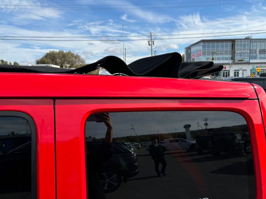 2024 Jeep WRANGLER RUBICON 4XE in Saint-Georges, Quebec - 13 - w1024h768px