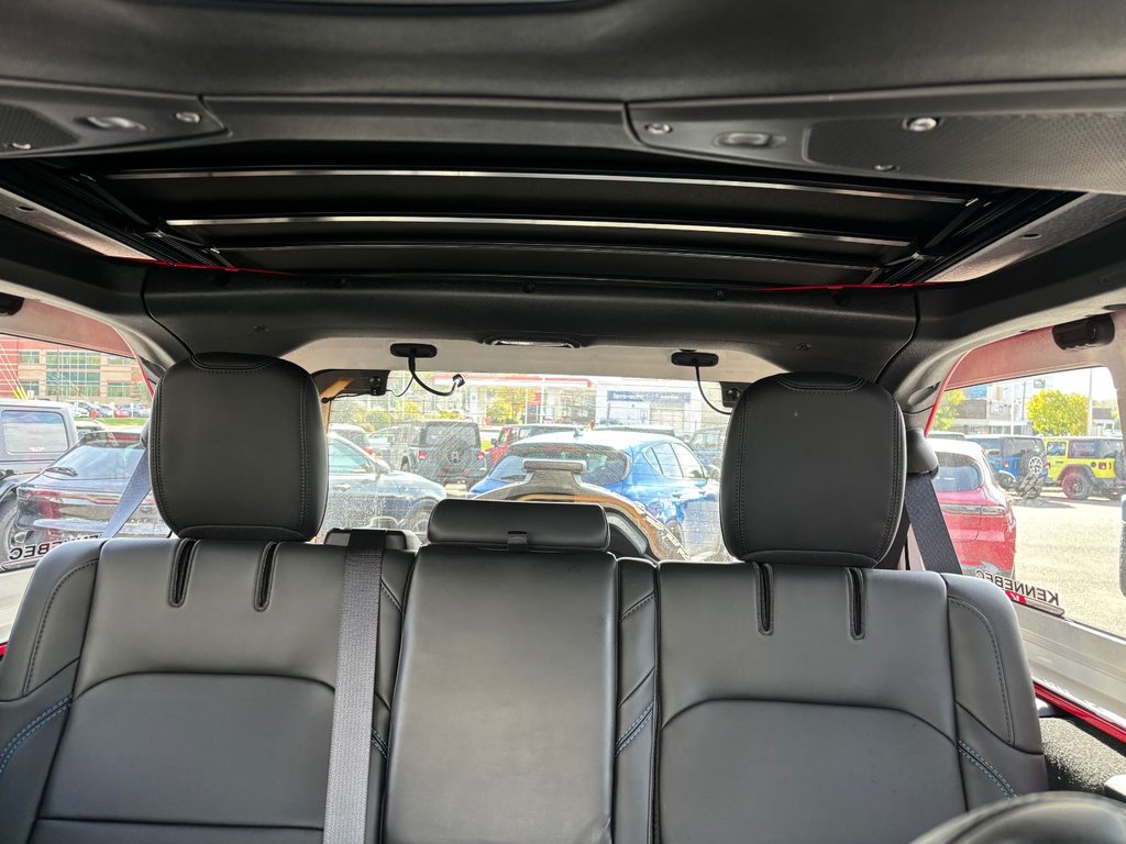 2024 Jeep WRANGLER RUBICON 4XE in Saint-Georges, Quebec - 26 - w1024h768px