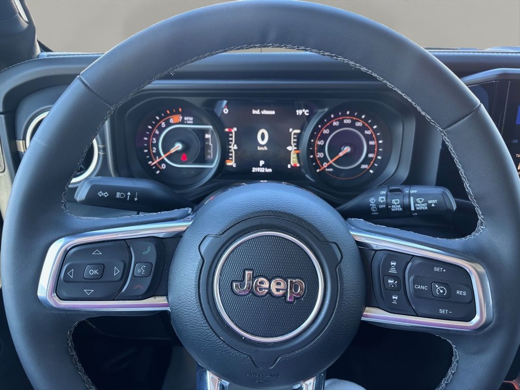 Jeep Wrangler Sahara 2025 à Saint-Georges, Québec - 15 - w1024h768px