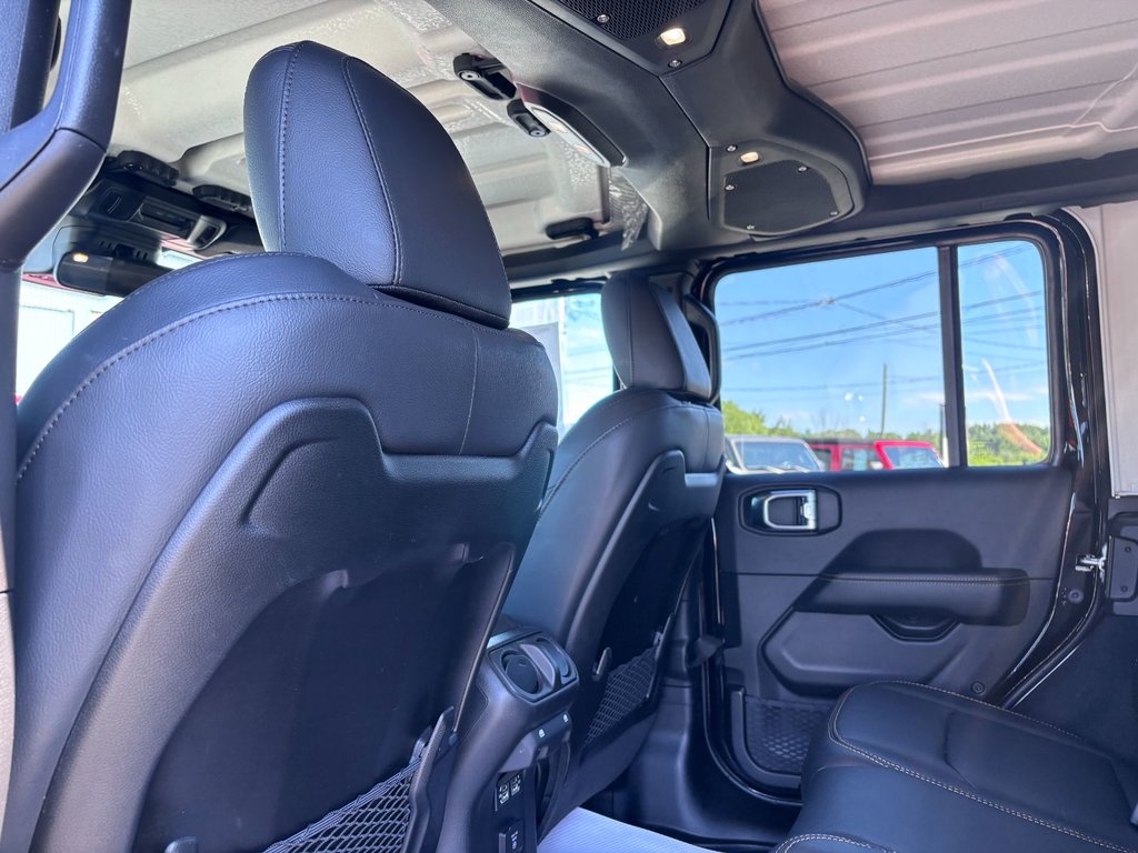 Jeep Wrangler Sahara 2025 à Saint-Georges, Québec - 26 - w1024h768px