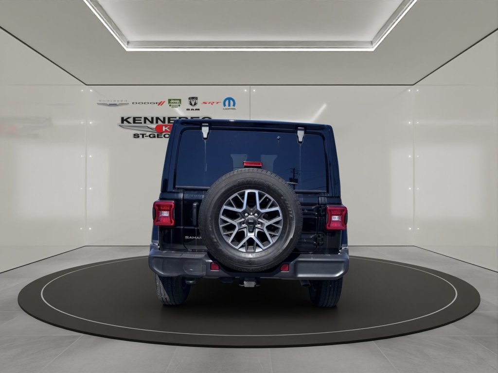 Jeep Wrangler Sahara 2025 à Saint-Georges, Québec - 8 - w1024h768px
