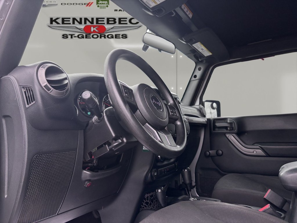 Jeep WRANGLER SPORT  2016 à Saint-Georges, Québec - 14 - w1024h768px