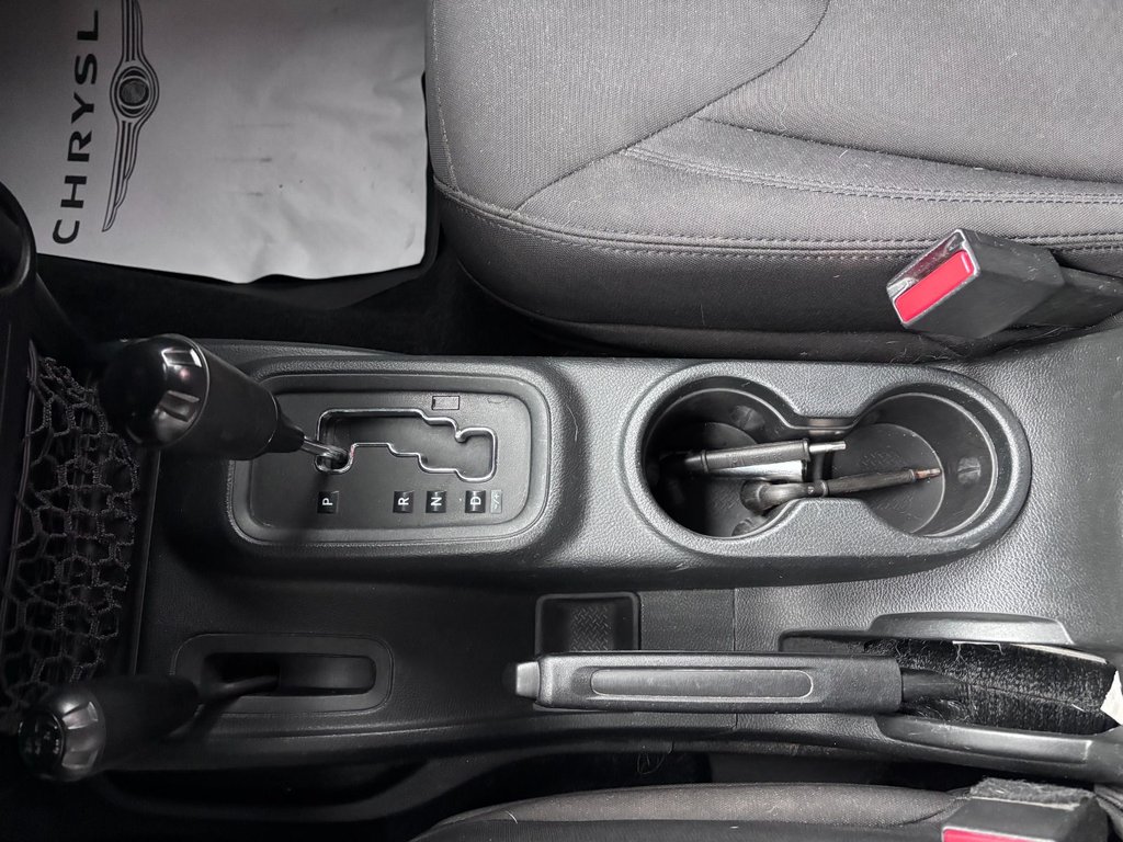 Jeep WRANGLER SPORT  2016 à Saint-Georges, Québec - 18 - w1024h768px
