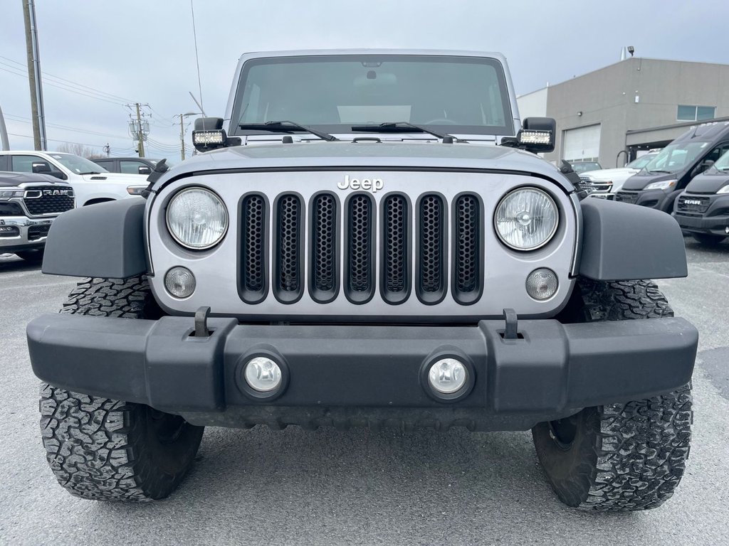 2016 Jeep Wrangler Sport in Saint-Georges, Quebec - 5 - w1024h768px