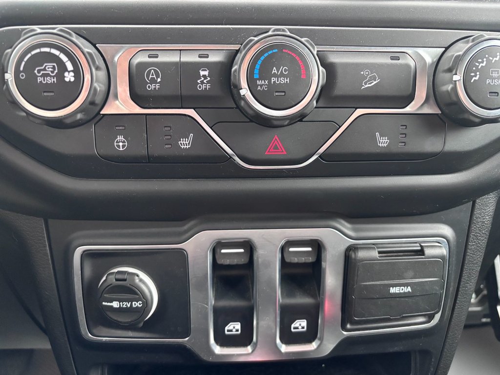2019 Jeep Wrangler Sport S in Saint-Georges, Quebec - 18 - w1024h768px