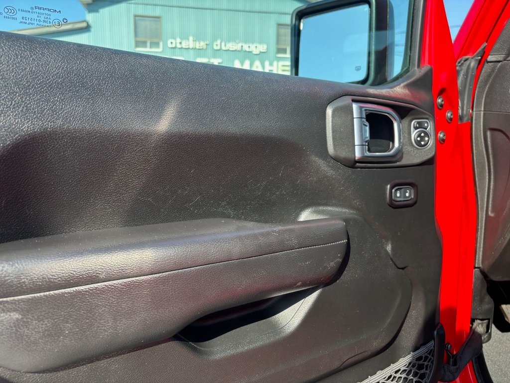 2020 Jeep WRANGLER SPORT in Saint-Georges, Quebec - 11 - w1024h768px