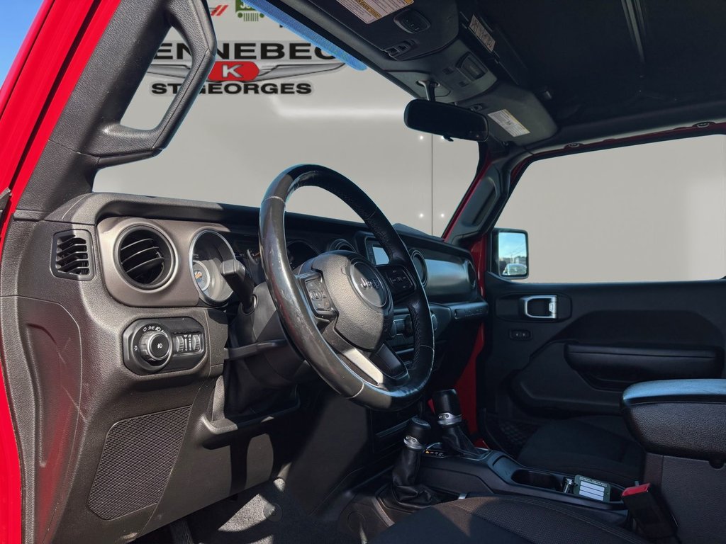 2020 Jeep WRANGLER SPORT in Saint-Georges, Quebec - 13 - w1024h768px
