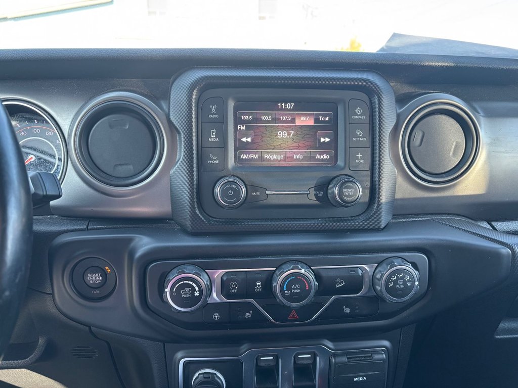 2020 Jeep WRANGLER SPORT in Saint-Georges, Quebec - 21 - w1024h768px