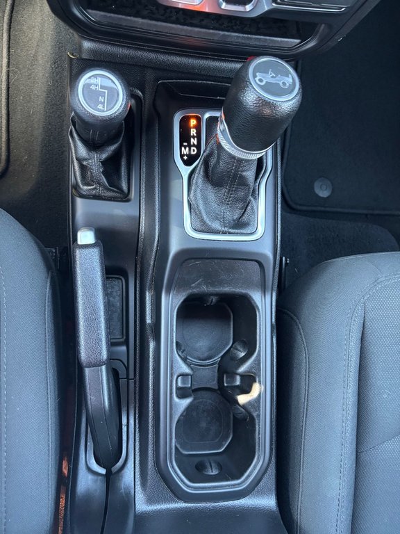 2020 Jeep WRANGLER SPORT in Saint-Georges, Quebec - 19 - w1024h768px