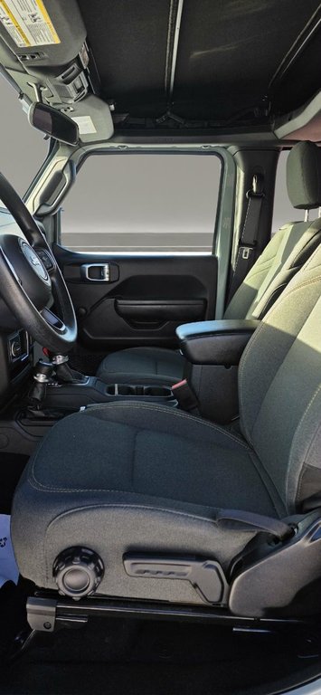 Jeep WRANGLER SPORT  2024 à Saint-Georges, Québec - 17 - w1024h768px