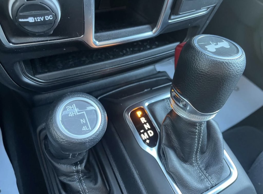 Jeep WRANGLER SPORT  2024 à Saint-Georges, Québec - 23 - w1024h768px