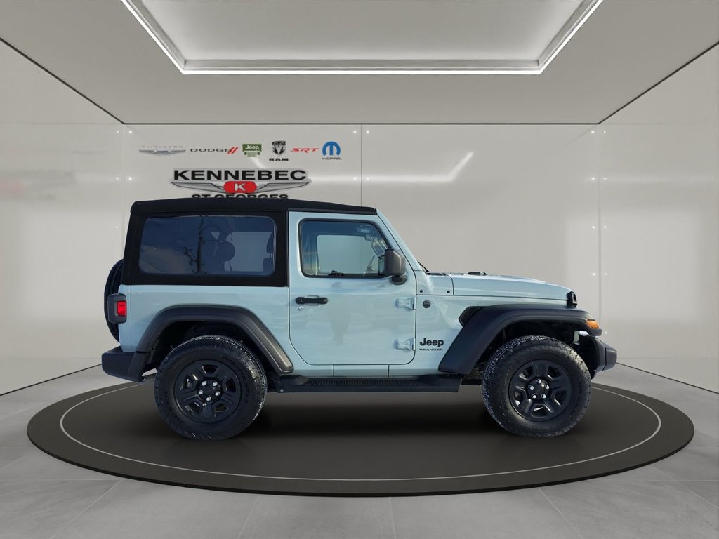 Jeep WRANGLER SPORT  2024 à Saint-Georges, Québec - 2 - w1024h768px