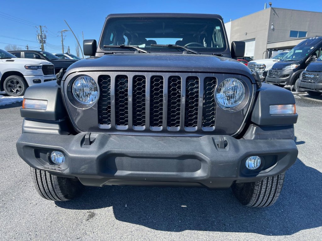 Jeep Wrangler Sport 2024 à Saint-Georges, Québec - 2 - w1024h768px