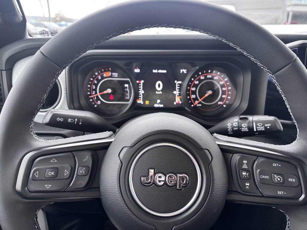 Jeep Wrangler Willys 2025 à Saint-Georges, Québec - 16 - w1024h768px