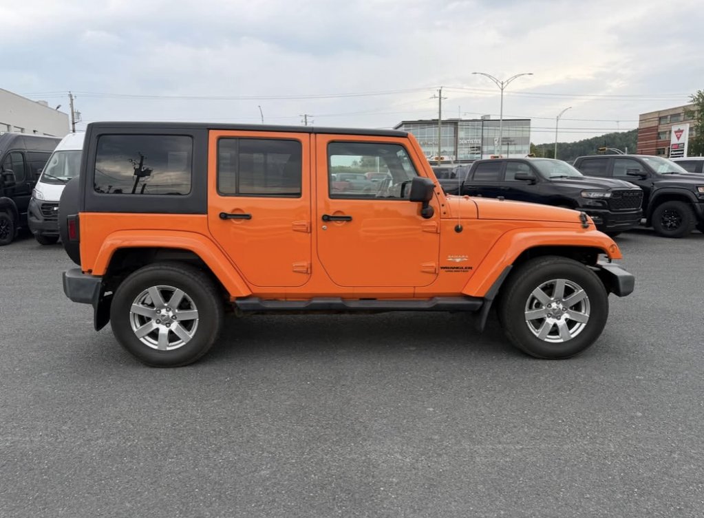 Jeep Wrangler Unlimited Sahara 2012 à Saint-Georges, Québec - 5 - w1024h768px