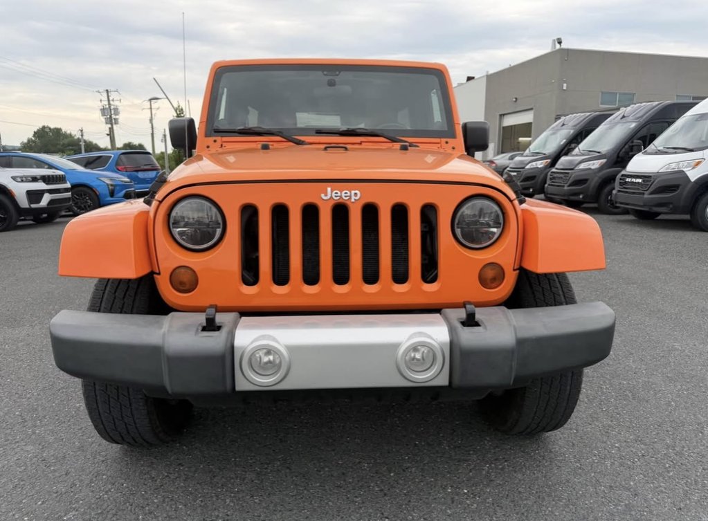 Jeep Wrangler Unlimited Sahara 2012 à Saint-Georges, Québec - 4 - w1024h768px