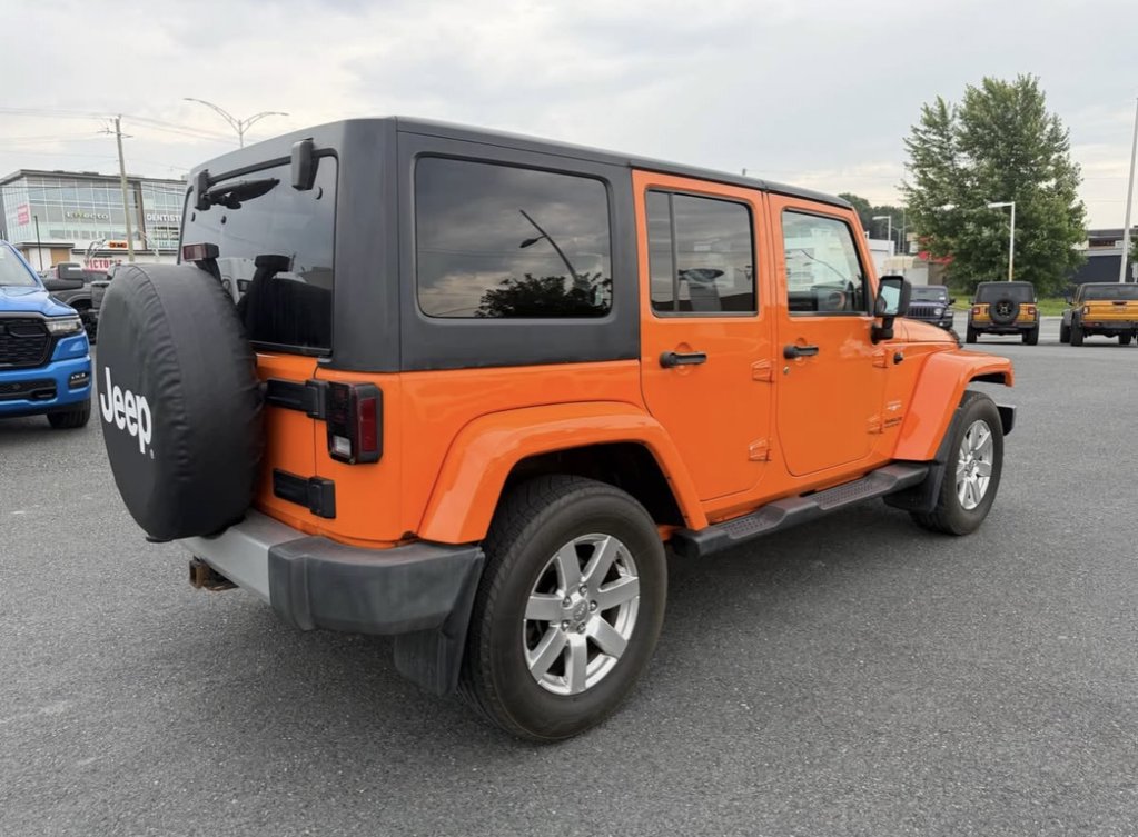 Jeep Wrangler Unlimited Sahara 2012 à Saint-Georges, Québec - 6 - w1024h768px