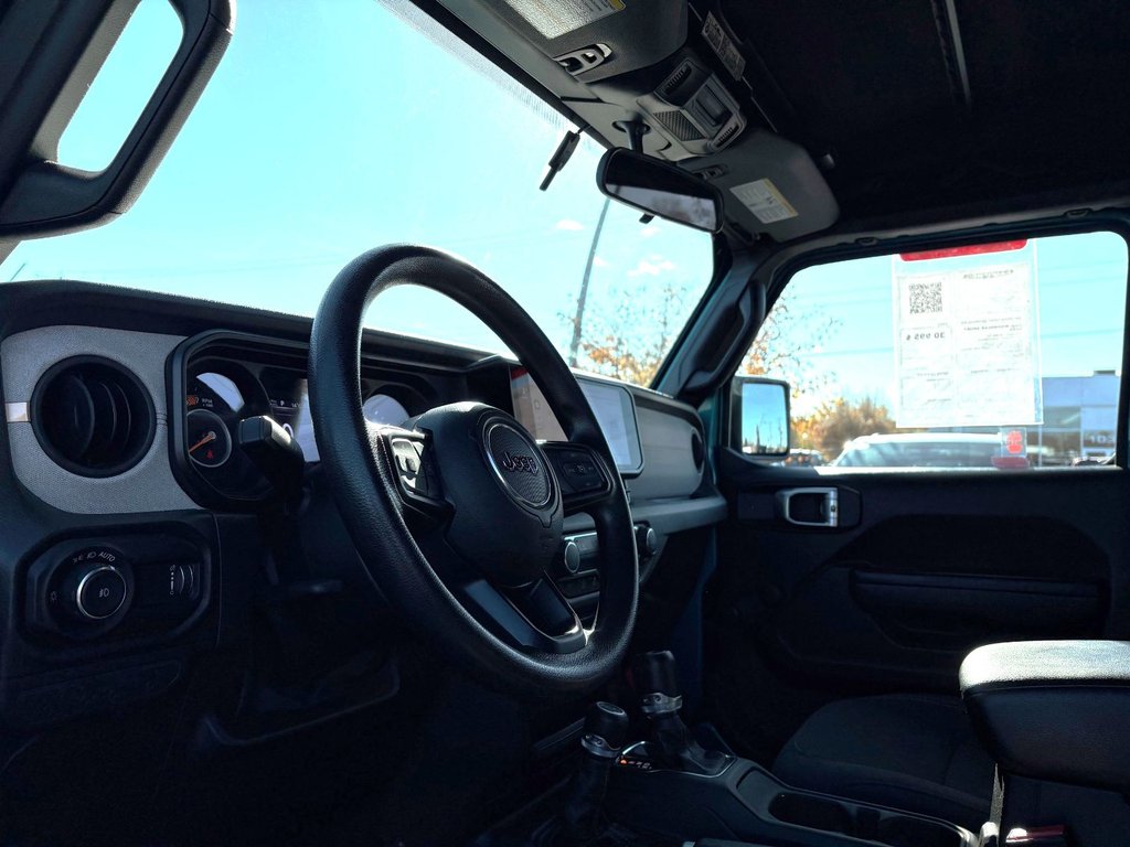 2024 Jeep WRANGLER SPORT in Saint-Georges, Quebec - 11 - w1024h768px