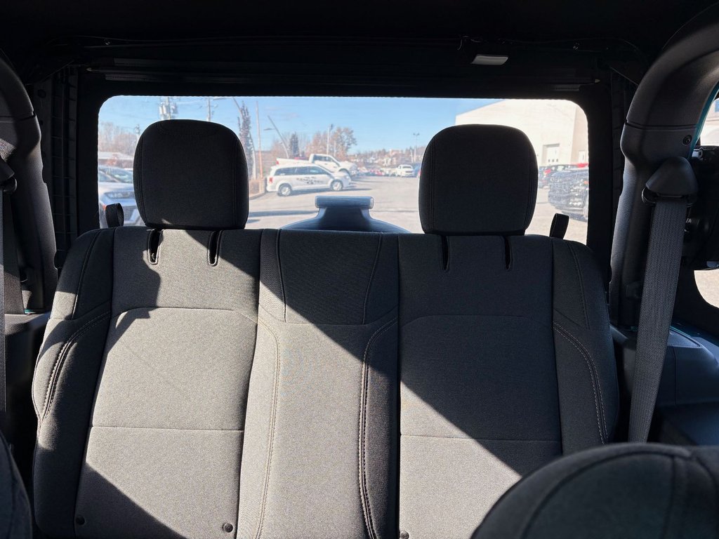 2024 Jeep WRANGLER SPORT in Saint-Georges, Quebec - 21 - w1024h768px